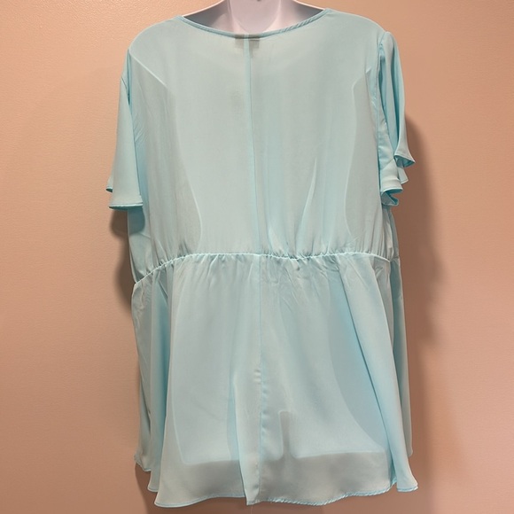 TORRID Georgette Twist Surplice Flutter Sleeve Blouse NWT Size PLUS 2X - Picture 10 of 13